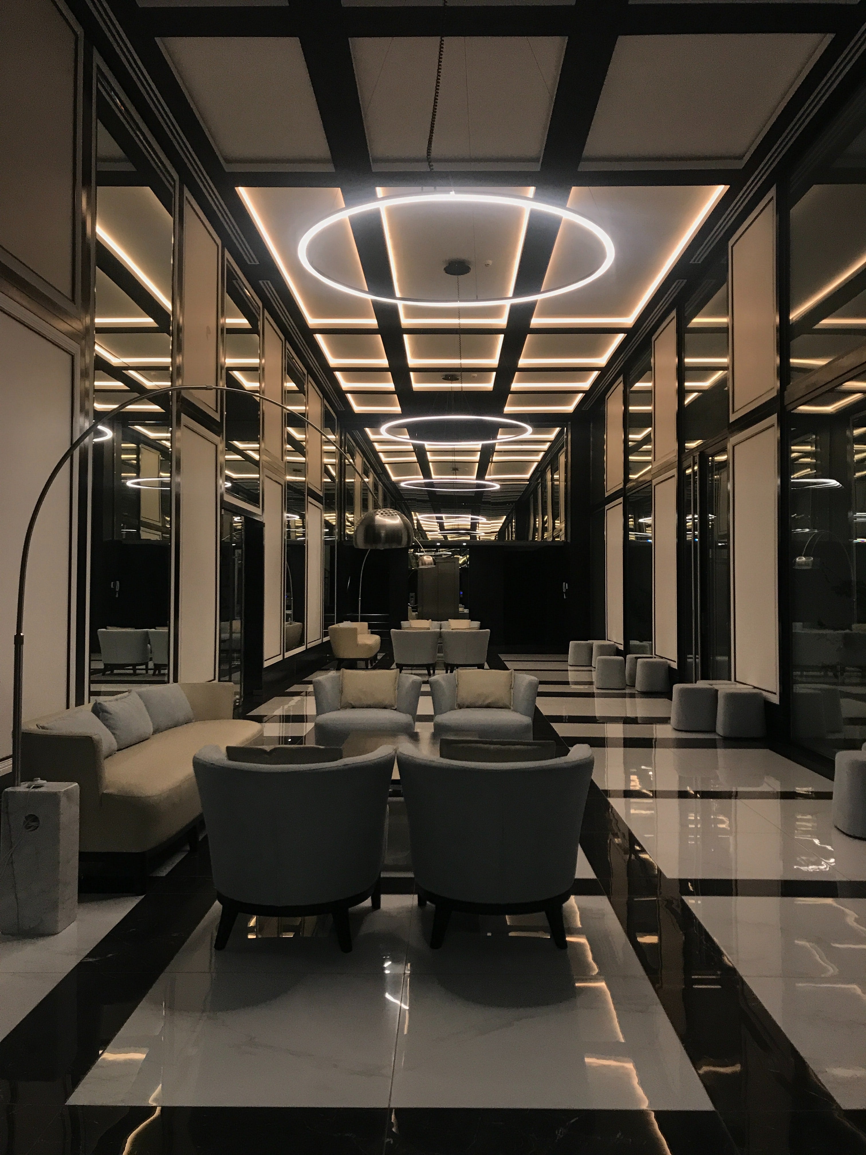 5 Amazing Tips for Hotel Reception Design!