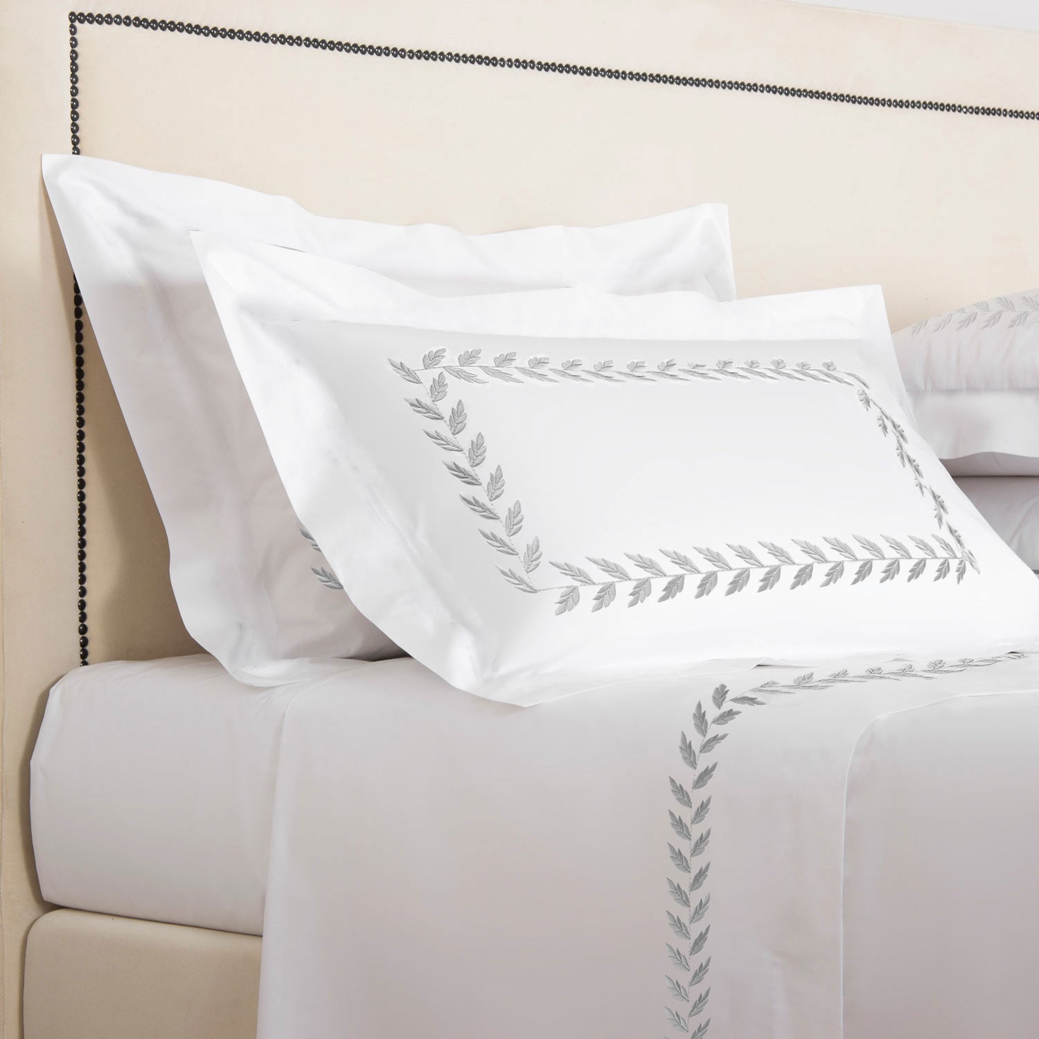 Bedsheet with Pillow Cover - Floria Embroidery